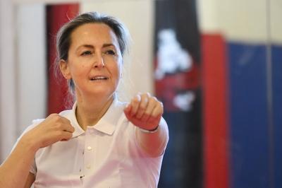 Princess Claire Visits Sport2be In Anderlecht-stock-foto