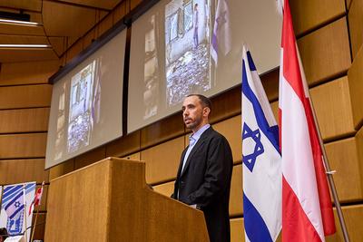 Rede vor der UNO von ehemaliger Hamas Geisel Tal Shoham-stock-foto