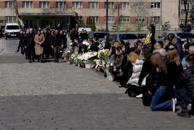Burial site for fallen Ukrainian soldiers-stock-foto