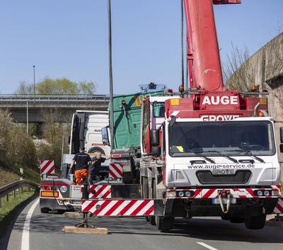 Verkehrsunfall auf der B27 in Retzbach/Zellingen-stock-foto