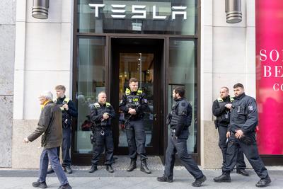 Demonstration gegen Tesla in Berlin-stock-foto