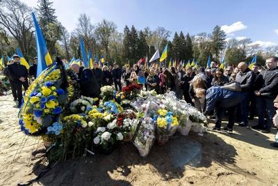 Burial site for fallen Ukrainian soldiers-stock-foto