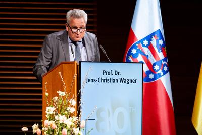 GEDENKAKT - 80. JAHRESTAG DER BEFREIUNG BUCHENWALDS-stock-foto