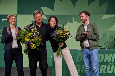 1. Ordentlicher L?nderrat 2025 ? Abschied-stock-photo