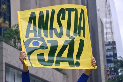 Ato com Bolsonaro na Paulista pede anistia-stock-photo