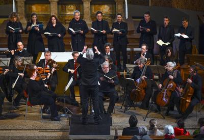 2022 - Konzert  des L'Orfeo Barockorchesters und des Collegium Vocale Salzburg (Johannes Passion - Johann Sebastian Bach), in der Stadtpfarrkirche St. Nikolaus in Bad Ischl, im Rahmen der Salzkammergut Festwochen Gmunden, am 06.04.25-stock-photo