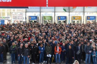 BAUMA  2025 -weltgroesste Messe fuer Baumaschinen vom 7.-13.April 2025-stock-foto