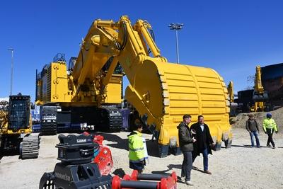 Bauma 2025, vom 7.4. bis 13.4.2025. Die bauma ist die Weltleitmesse fuer Baumaschinen, Baustoffmaschinen, Bergbaumaschin-stock-foto