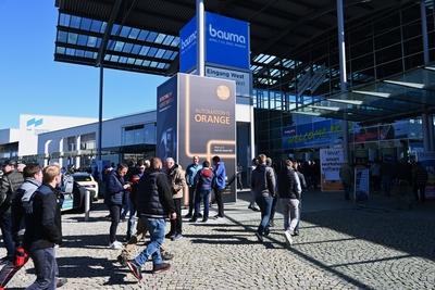 Bauma 2025, vom 7.4. bis 13.4.2025. Die bauma ist die Weltleitmesse fuer Baumaschinen, Baustoffmaschinen, Bergbaumaschin-stock-foto