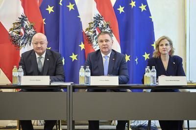 2. Arbeitsklausur Bundesregierung-stock-foto