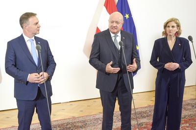2. Arbeitsklausur Bundesregierung-stock-foto