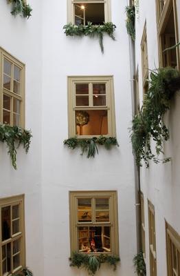 Leipzig Fensterfront im Innenhof Zum Arabischen Coffe Baum Leipzig kreisfreie Grossstadt in Fre-stock-foto