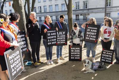 Manifestation ASE-stock-photo