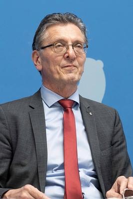 Senatspressekonferenz-stock-foto
