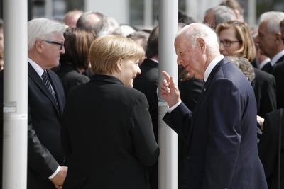 Angela Merkel US-Au?enminister James Baker / Staatsakt Abschied von Hans-Dietrich Genscher am 17. April 2016 im World Co-stock-photo