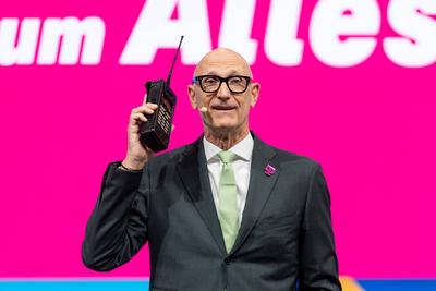 Deutsche Telekom Hauptversammlung in Bonn - 09.04.2025-stock-foto