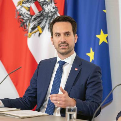 20250409 Pressebriefing vor und Pressefoyer nach der Regierungsklausur mit den Regierungsspitzen-stock-foto