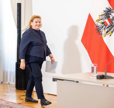 20250409 Pressebriefing vor und Pressefoyer nach der Regierungsklausur mit den Regierungsspitzen-stock-foto