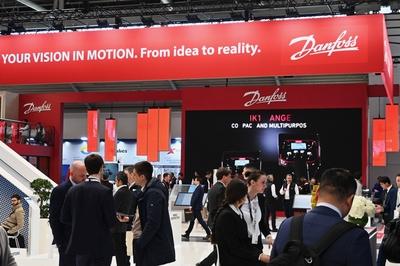 Bauma 2025, vom 7.4. bis 13.4.2025. Die bauma ist die Weltleitmesse fuer Baumaschinen, Baustoffmaschinen, Bergbaumaschin-stock-foto