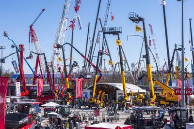 Baumaschinenmesse BAUMA 2025 in M?nchen-stock-photo