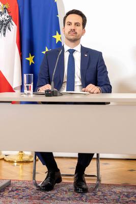 20250409 Pressebriefing vor und Pressefoyer nach der Regierungsklausur mit den Regierungsspitzen-stock-foto
