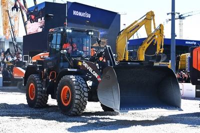 Bauma 2025, vom 7.4. bis 13.4.2025. Die bauma ist die Weltleitmesse fuer Baumaschinen, Baustoffmaschinen, Bergbaumaschin-stock-foto