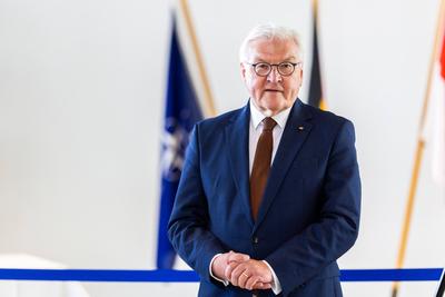 Bundespr?sident Steinmeier zu Besuch bei der Flugbereitschaft B, Bundespr?sident Frank-Walter Steinmeier besuchte am Mit-stock-foto