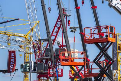 Baumaschinenmesse BAUMA 2025 in M?nchen-stock-foto