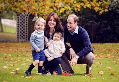 203536 KensingtonRoyal/Chris Jelf/Starface 2015-11-30 Londres Royaume Uni Nouveau portrait de famille de la duchesse de-stock-photo