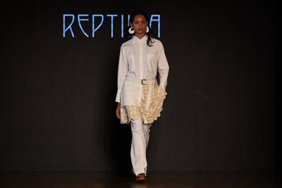 Model on the runway for Reptilia during the 59th edition of S?o Paulo Fashion Week,-stock-foto