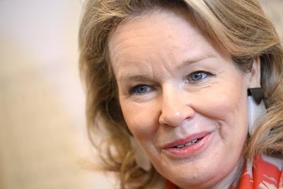 Queen Mathilde Visits Housing Solidarity-stock-foto