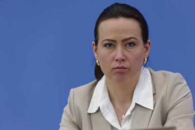 Diagnose Wirtschaftsforschung Fr?hjahr 2025-stock-foto