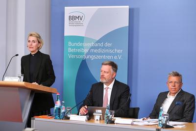 Berlin, Deutschland, 10.04.2025: Haus der Bundespressekonferenz: Vorstellung Rechtsgutachten BBMV e.V. - Ist nach der Wa-stock-foto
