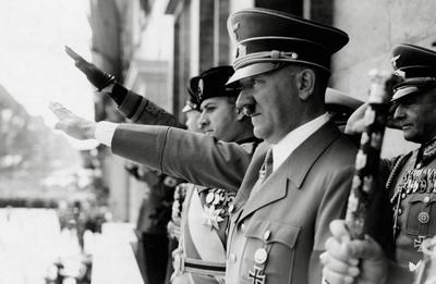 Adolf Hitler and Count Ciano (Son in law of Benito Mussolini) giving salute from Chancellory balcony circa 1939 PUBLICA-stock-foto