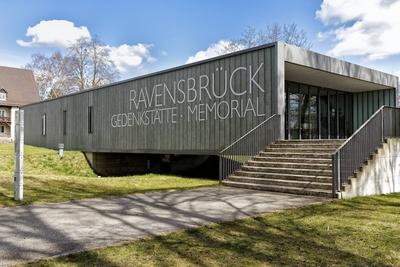 Frauen KZ Ravensbr?ck 2015 04 16 F?rstenberg Havel Deutschland Mahn und Gedenkst?tte am Ort d-stock-foto