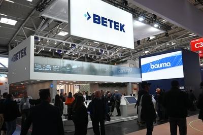 Bauma 2025, vom 7.4. bis 13.4.2025. Die bauma ist die Weltleitmesse fuer Baumaschinen, Baustoffmaschinen, Bergbaumaschin-stock-foto