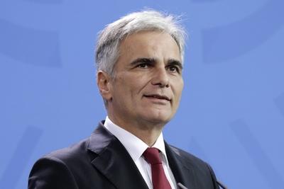 15 09 2015 Berlin Deutschland Pressekonferenz nach dem Gespr?ch der Bundeskanzlerin mit dem ?ste-stock-foto