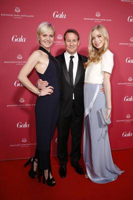 Barbara Sturm mit Ehemann Adam Waldman und Tochter Charly / 21. GALA SPA AWARD am 25. M?rz 2017 im Brenners Park-Hotel &-stock-photo