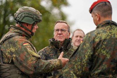 Deutschland, Europa, Boris Pistorius, Bundesverteidigungsminister, Bundeswehr, Milit?r, Sicherheitspolitik, Verteidigung-stock-foto