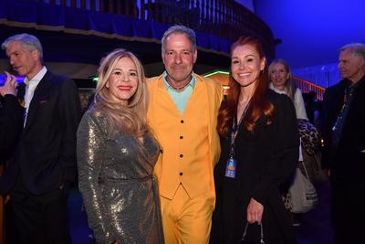 Julia Kent, Christian Swoboda und Tiger Kirchharz / Premiere / Circus Krone / Farbenspiel Gold Edition / Theresienwiese-stock-foto