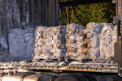 LKW Brand auf A72: Explosion von Gasflasche erschwerte L?scharbeiten ? Stundenlange Sperrung der A72, in beiden Fahrtrichtungen-stock-foto