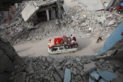Palestinians living in Shujaiyye neighborhood, east of Gaza City-stock-foto