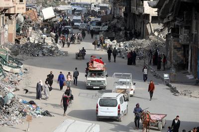 Palestinians living in Shujaiyye neighborhood, east of Gaza City-stock-foto