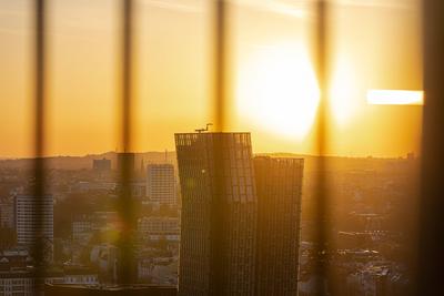 Sonnenuntergang im Hamburg 12.04.2025-stock-foto