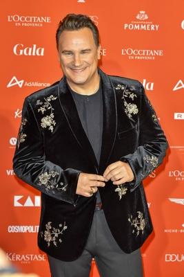 Guido Maria Kretschmer Modedesigner zu Gast auf dem roten Teppich beim den 28.SPA Awards im Hotel Steigenberger auf dem Petersberg in Koenigswinter bei Bonn am 12.04.2025 NRW Deutschland *** Guido Maria Kretschmer fashion designer as a guest on the red carpet at the 28 SPA Awards at the Hotel Steigenberger on the Petersberg in Koenigswinter near Bonn on 12 04 2025 NRW Germany-stock-foto
