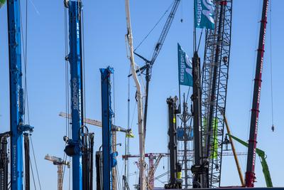 Baumaschinenmesse BAUMA 2025 in M?nchen-stock-foto