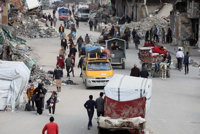 Palestinians living in Shujaiyye neighborhood, east of Gaza City-stock-foto