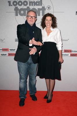 Tatort Lounge 1000 Tatort - Hamburg Harald Krassnitzer und Adele Neuhauser bei der Ankunft zur Tatort Lounge   1000 mal-stock-foto