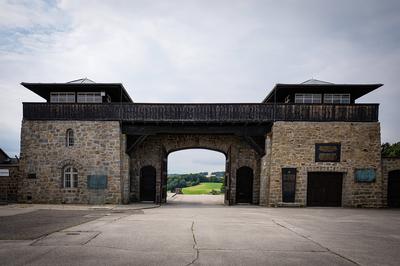 24.06.2023, xovx, Politik, Konzentrationslager Mauthausen / Österreich Blick vom Appellplatz auf das Haupttor des Konzen-stock-photo