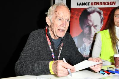Lance Henriksen auf der German Comic Con Winter Edition in der Messe Dortmund. Dortmund, 03.12.2022 *** Lance Henriksen-stock-foto